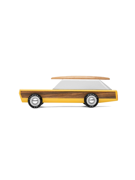 El coche de madera de Woodie.