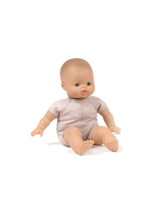 muñeca con vientre suave