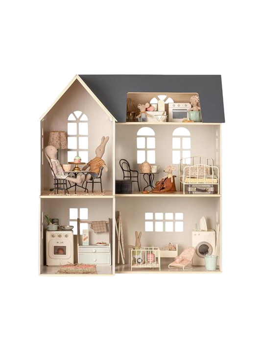 Casa de madera en miniatura. 