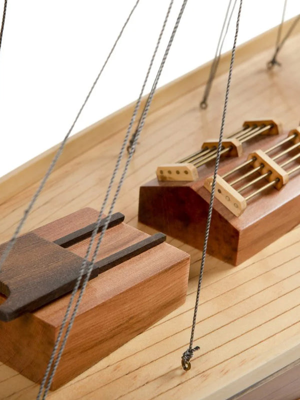 modello di barca a vela d'epoca endeavour classic wood