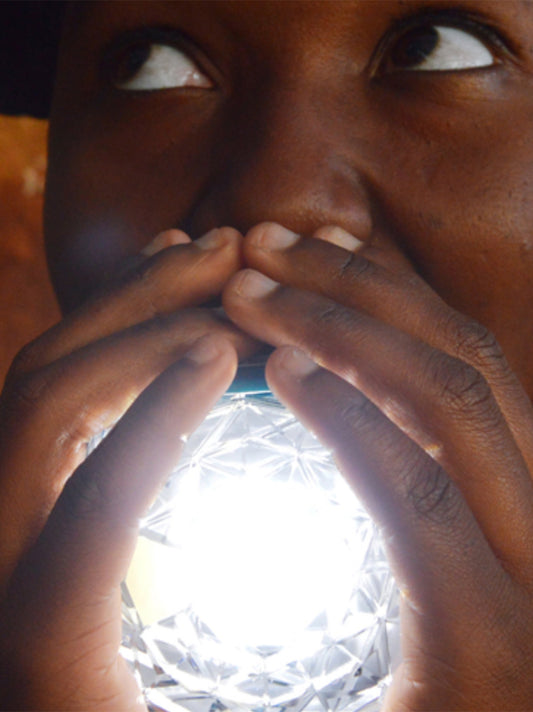 lámpara solar inalámbrica Little Sun Diamond