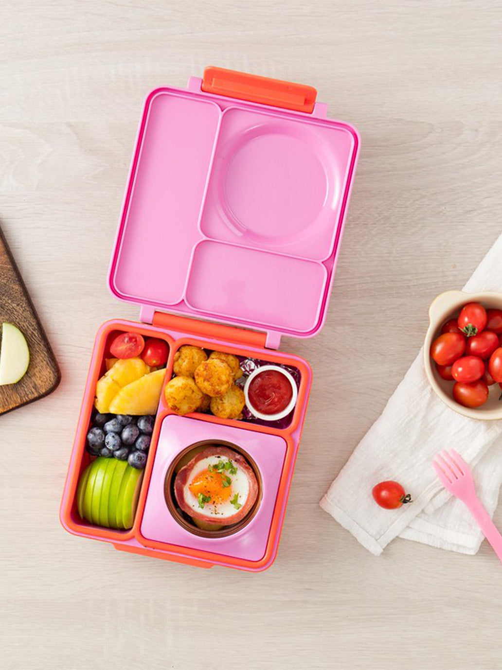 OmieBox lunchbox with thermos and compartments