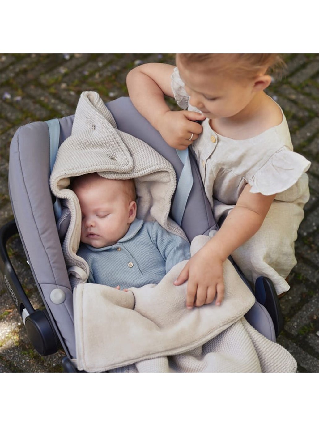 A sleeping bag for a seat and a stroller