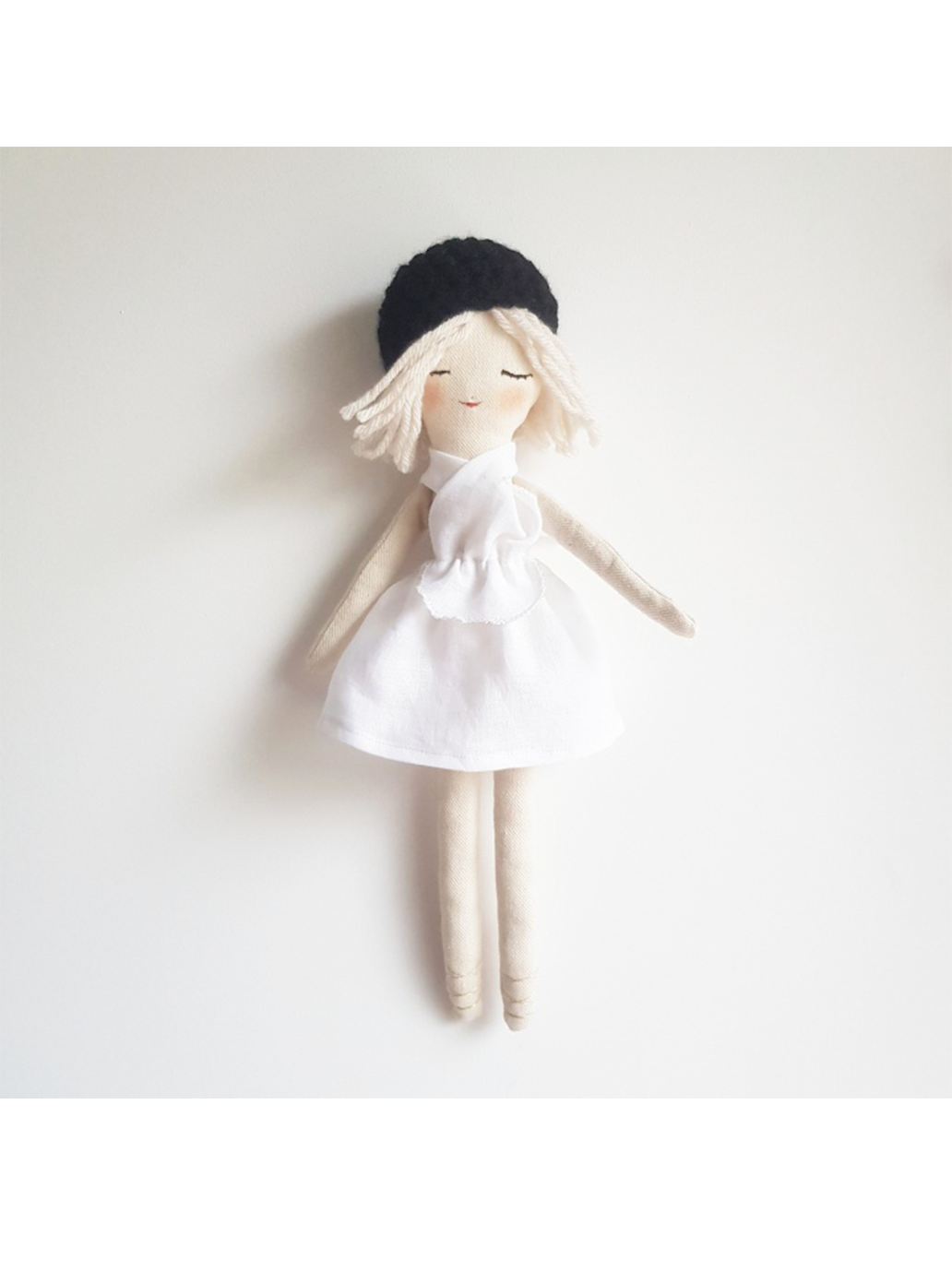 Muñeca parisina hecha a mano