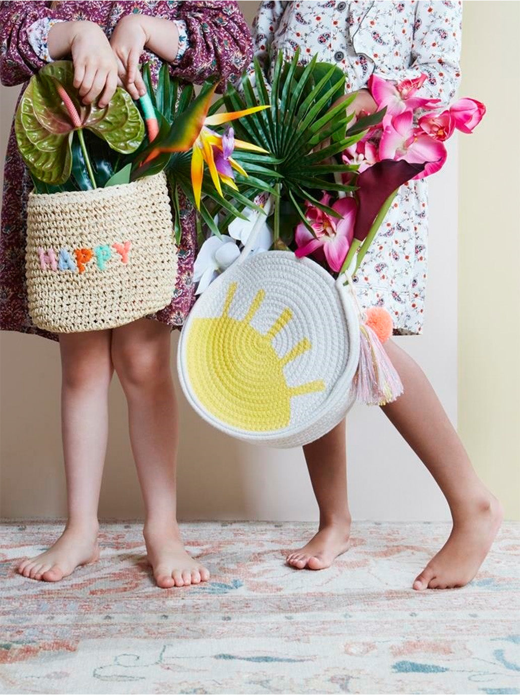 Happy basket bag