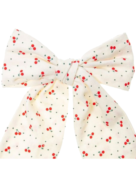 Hair clip with a bow