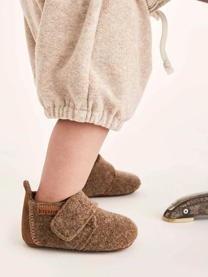 Baby wool slippers