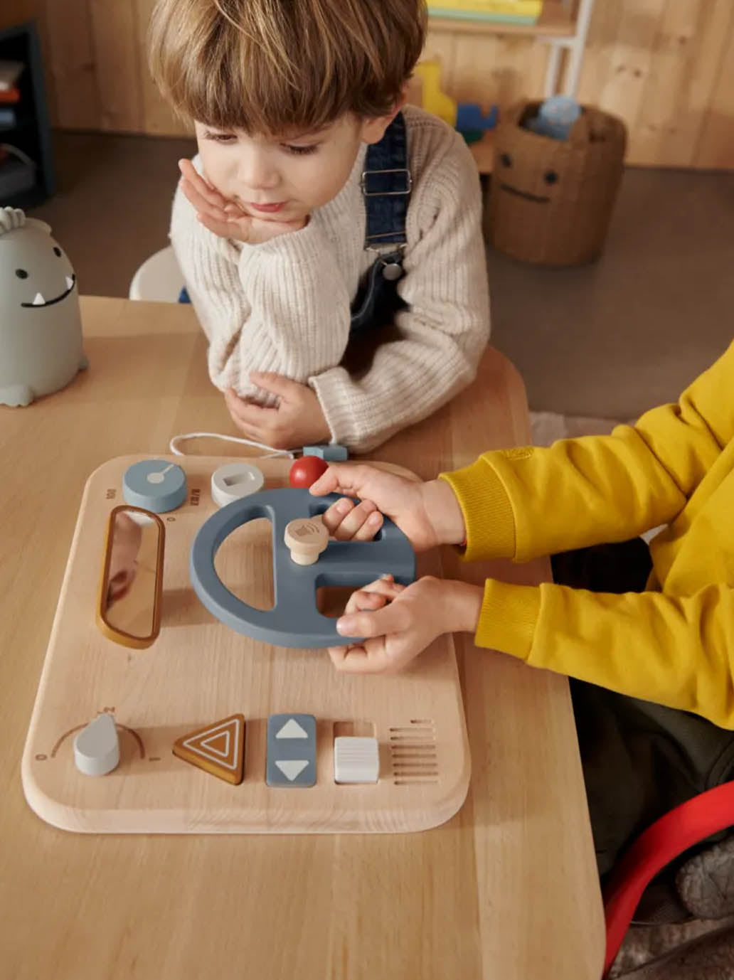 Tablero de juegos de madera Magnus