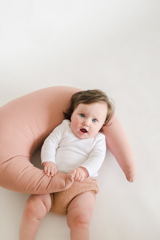 Multifunctional feeding pillow Feeding & Support Pillow