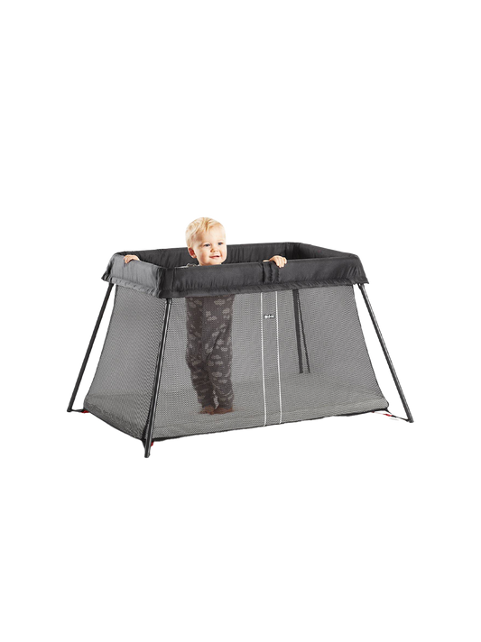 Light travel cot + sheet