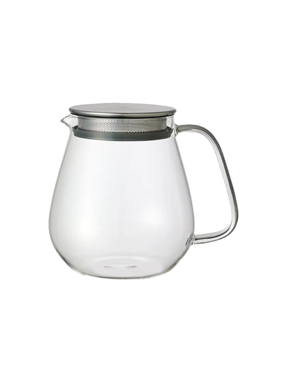 Glass kettle with tea strainer