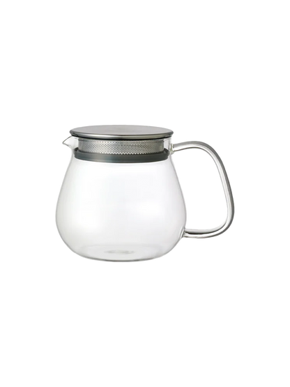 Glass kettle with tea strainer