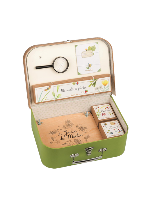 A little botanist's suitcase