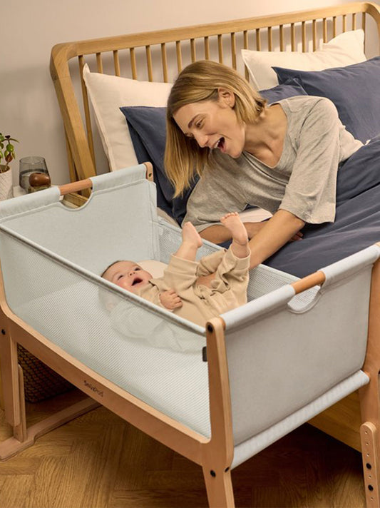 SnuzPod studio bedside crib