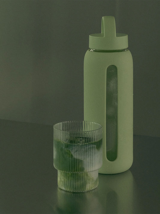 Day Bink glass water bottle 600 ml