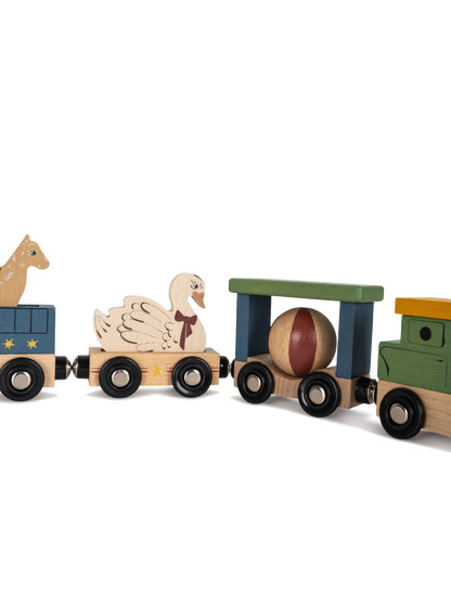 Tren de animales de madera