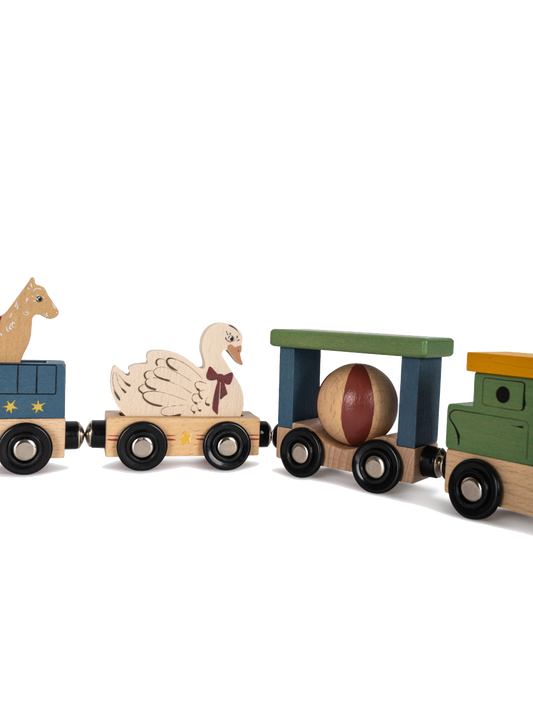 Tren de animales de madera