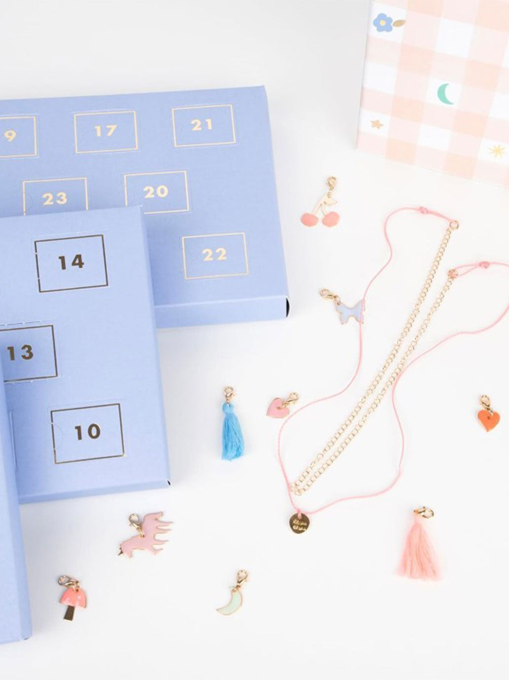 Collana con ciondolo in smalto Calendario dell&#39;avvento