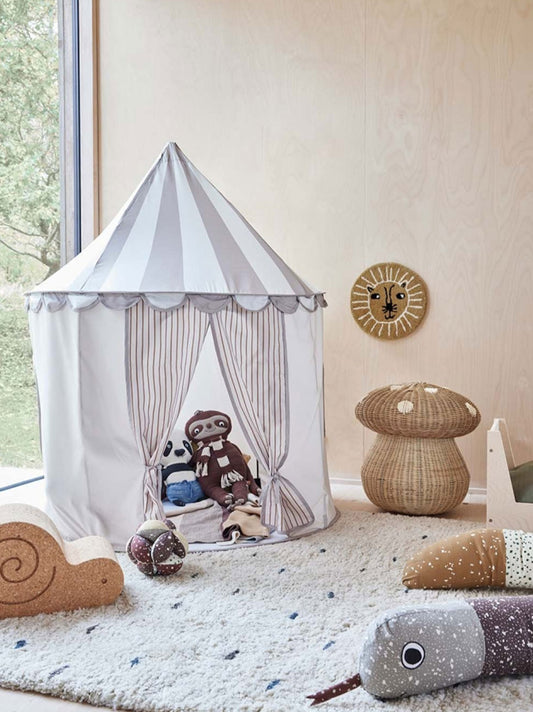 Circus play tent