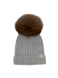 Gorro tejido con pompón de alpaca