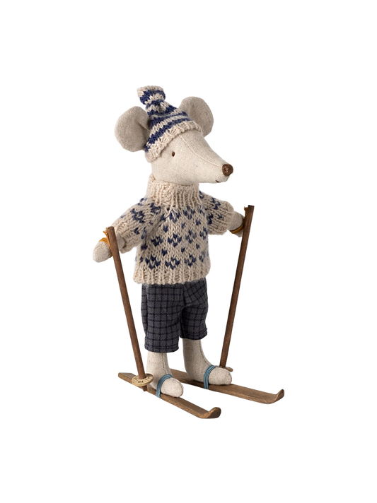 Winter mouse with ski set