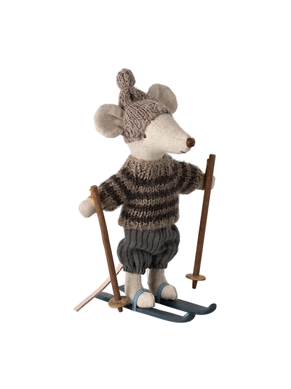 Winter mouse with ski set