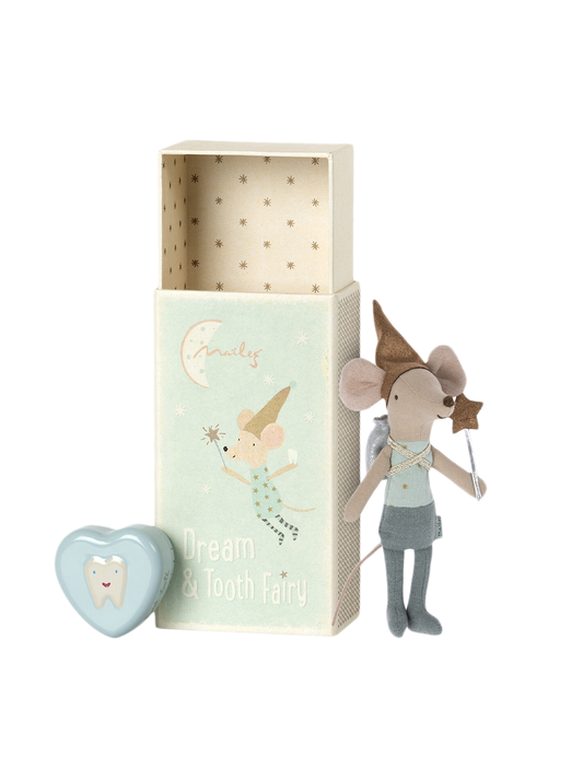 tooth fairy mouse with a box