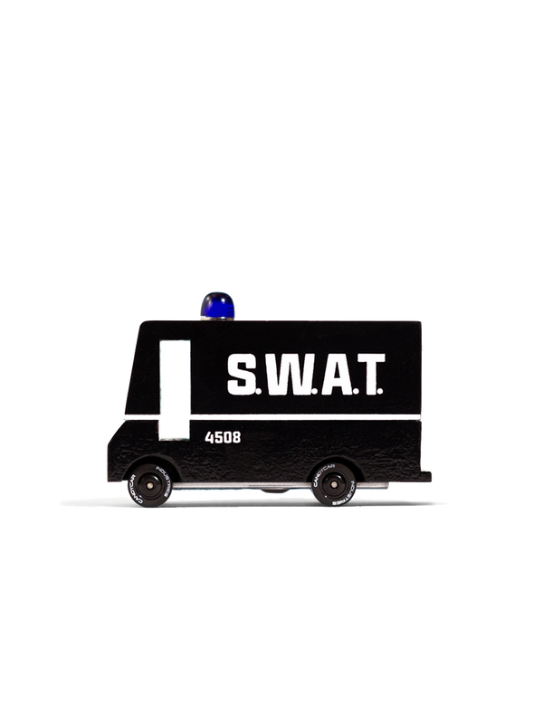 Candy Van's little car swat
