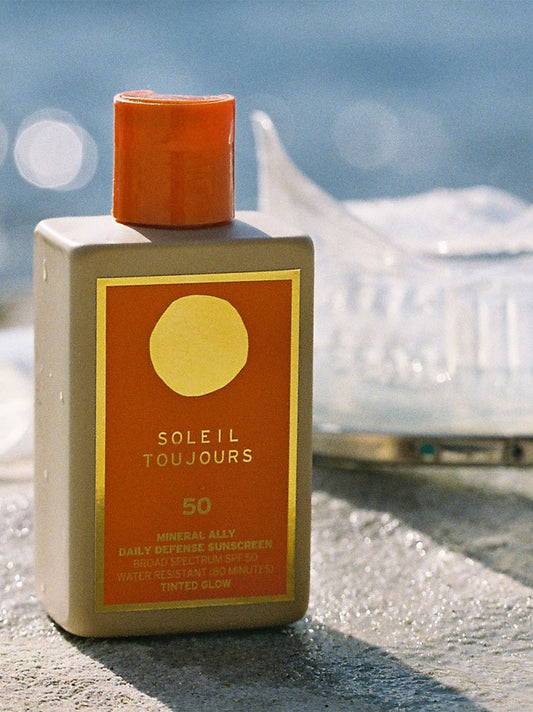 Mineral Daily Defense Tinted Głow SPF 50