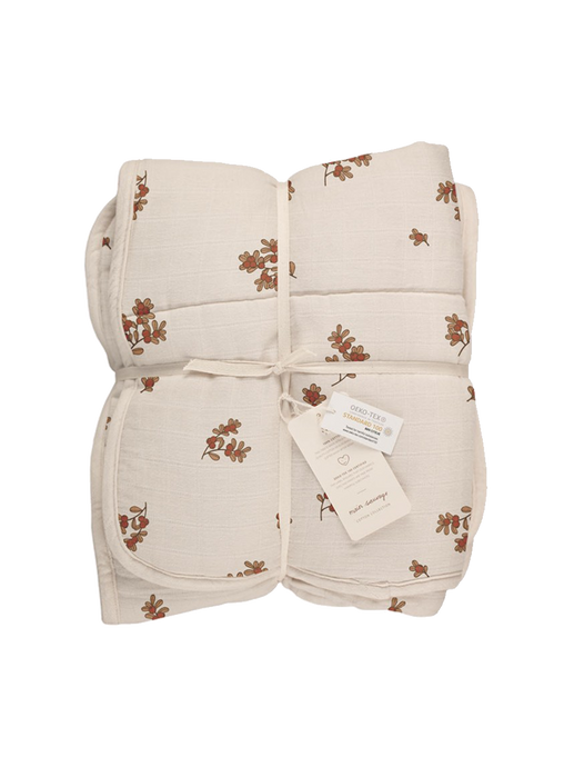 a muslin blanket with filling airelles