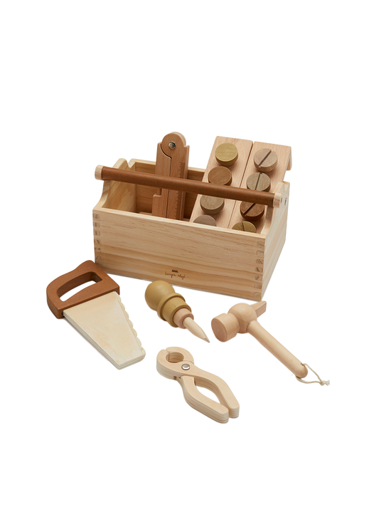 herramientas de madera en un estuche